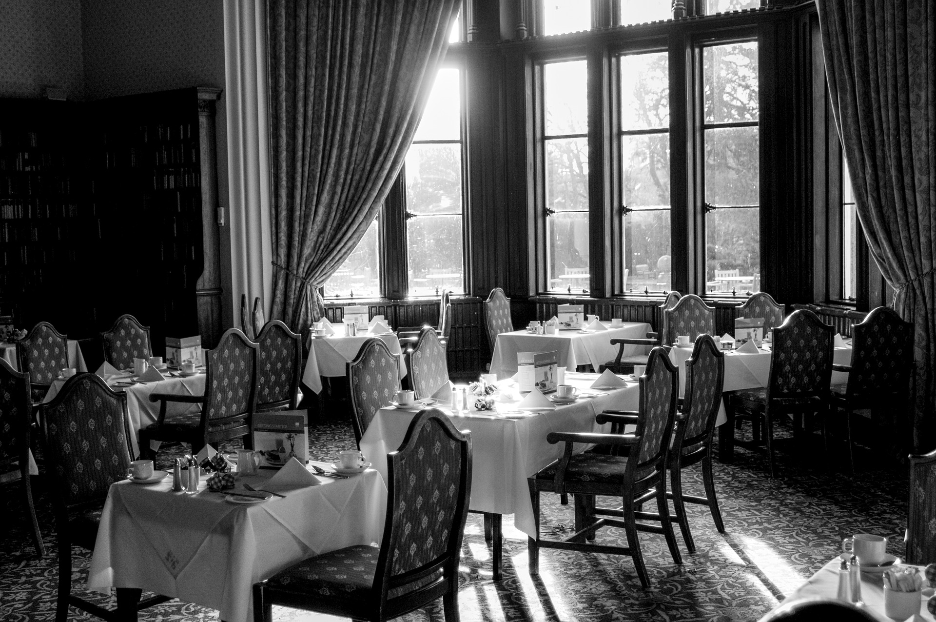 restaurant-601304_1920